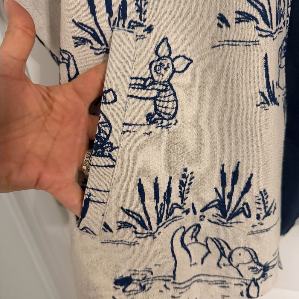Winnie the Pooh-Boxed Lunch-Beige Jacket with Blue Winnie the Pooh Print-Mens - Picture 5 of 13